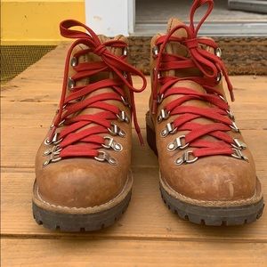 Danner Mountain Lt Cascade boots